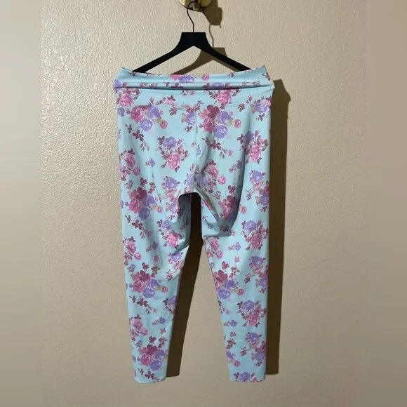 Sold - Picture 2 of 6